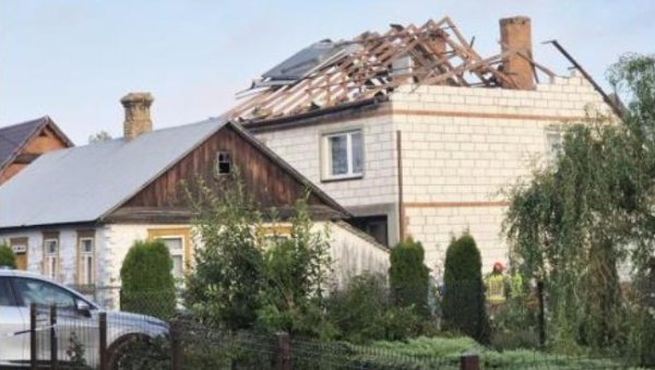 锅牛配资 波兰宣布暂不开放通往白俄罗斯边境口岸